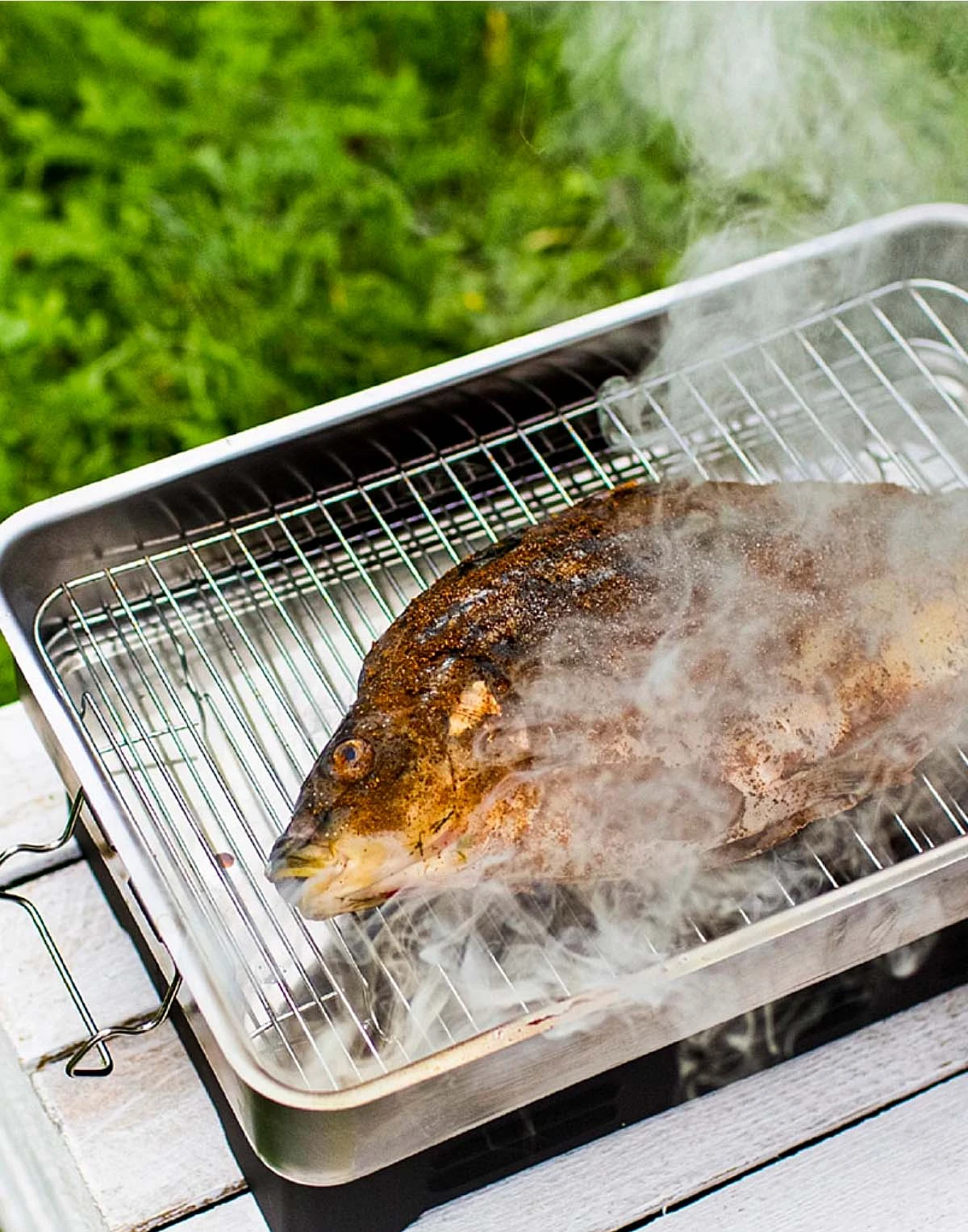 Ozola un alkšņa skaidas kūpināšanai, vidēja izmēra (KL8), 450g Piederumi kūpināšanai un grilēšanai