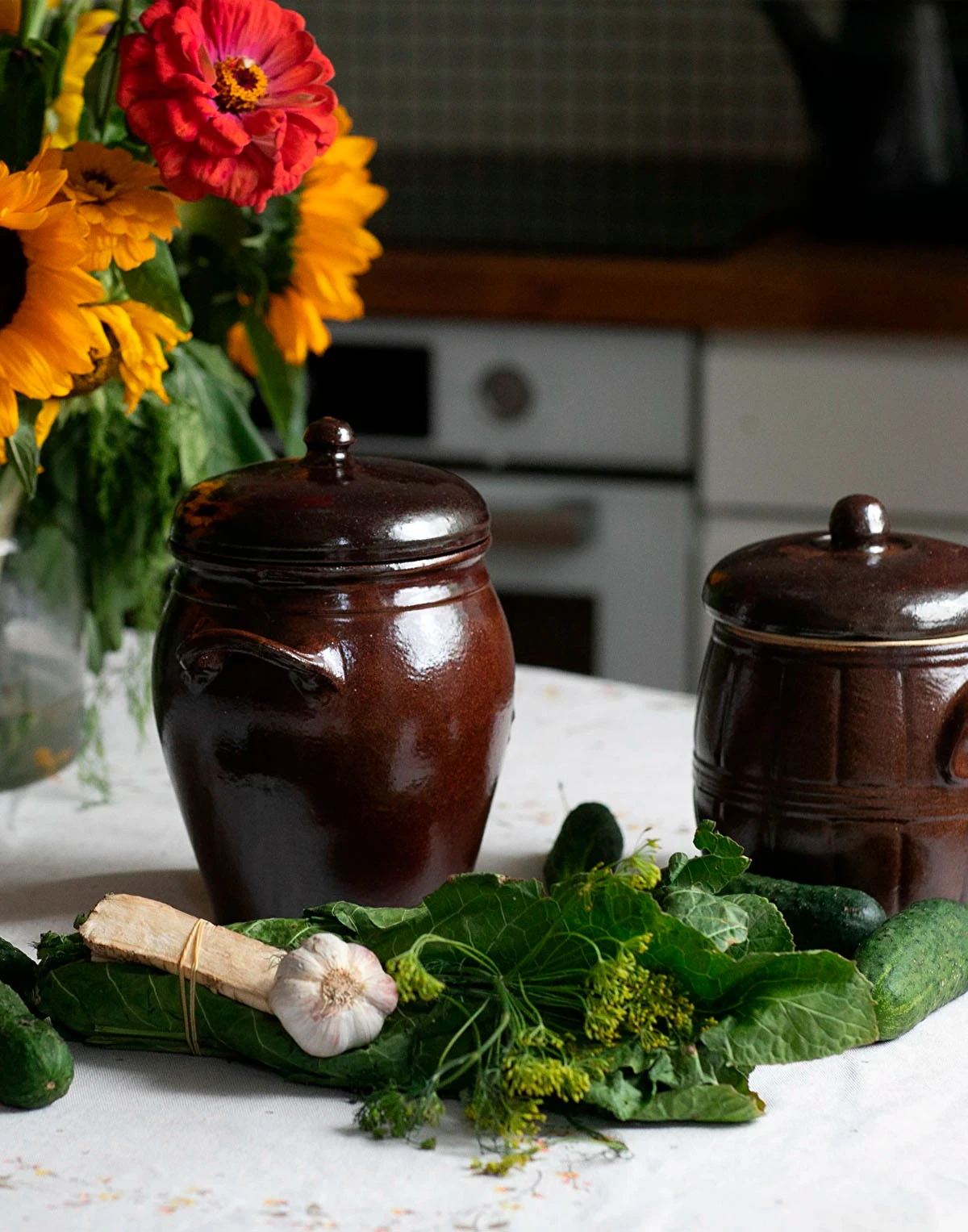 Keramikas trauks 1.4L, ar vāku Mājai un virtuvei